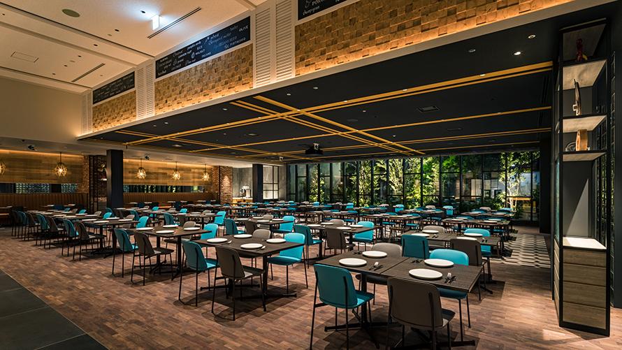 Restaurant&Bar TIDE TABLE Shiomiの着席セッティング写真。公式個室・貸切ページの50〜200名欄に掲載された会場イメージ